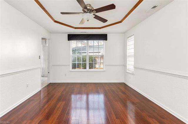 5 Frankie P Engel ST, Hampton, VA 23666