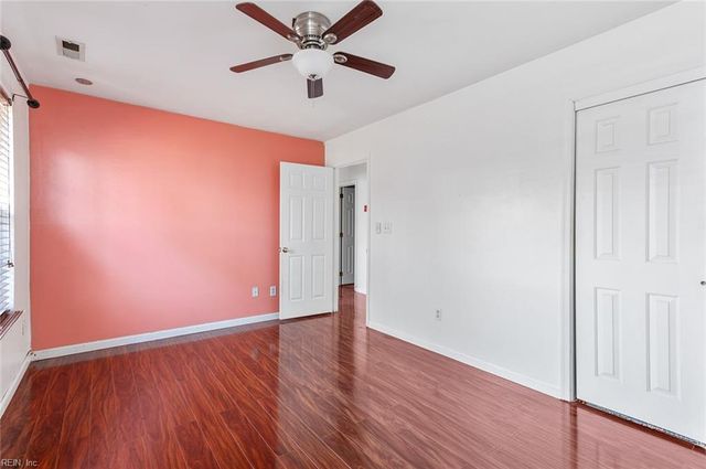 5 Frankie P Engel ST, Hampton, VA 23666