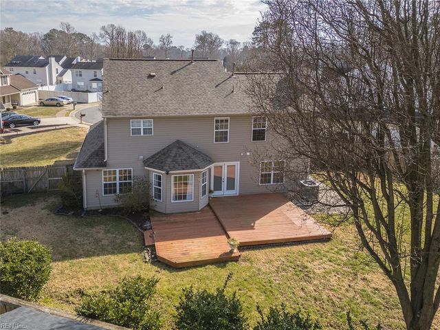 5 Frankie P Engel ST, Hampton, VA 23666