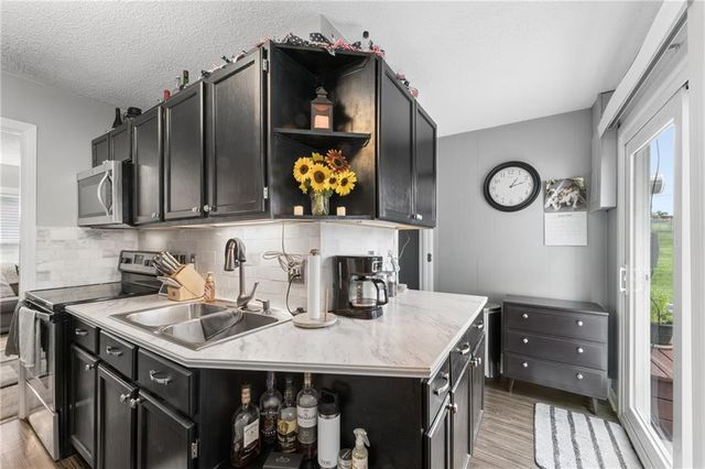 2403 59th Street, Gladstone, MO 64118