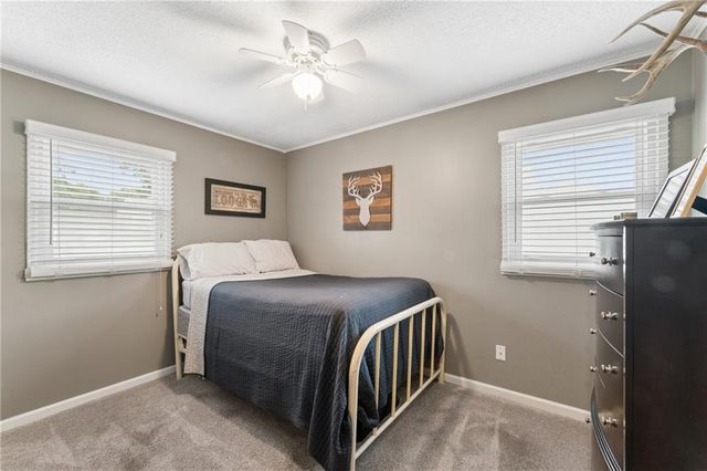 2403 59th Street, Gladstone, MO 64118