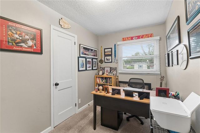 2403 59th Street, Gladstone, MO 64118