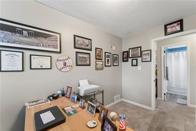 2403 59th Street, Gladstone, MO 64118