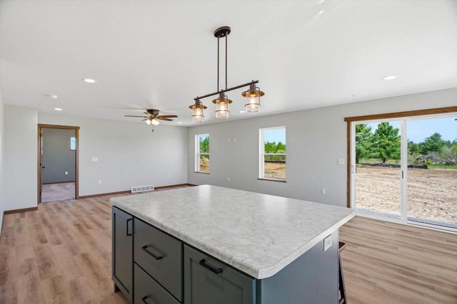711 PEP'S DRIVE, Medford, WI 54451
