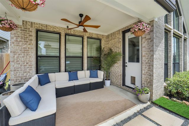 7031 Coneflower Creek Court, Katy, TX 77493