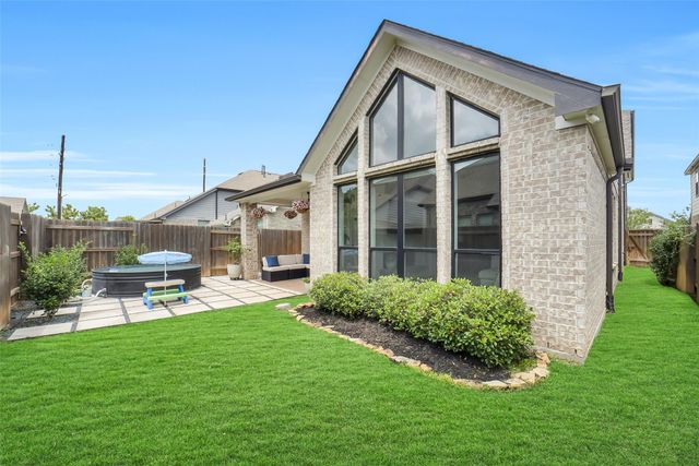 7031 Coneflower Creek Court, Katy, TX 77493