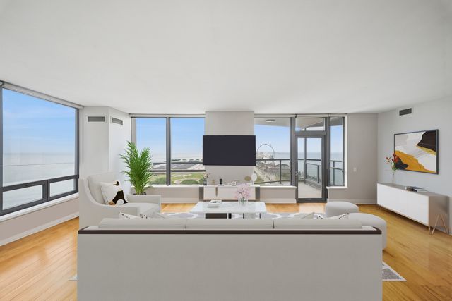 600 N Lake Shore Drive 2011, Chicago, IL 60611