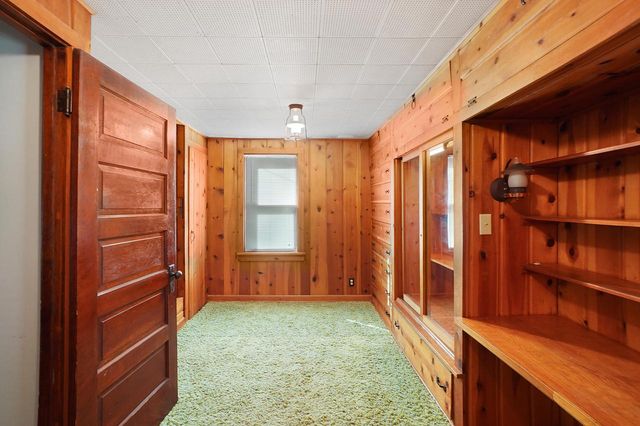 5786 River ROAD, West Bend, WI 53095