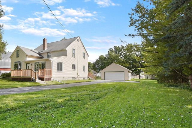 5786 River ROAD, West Bend, WI 53095