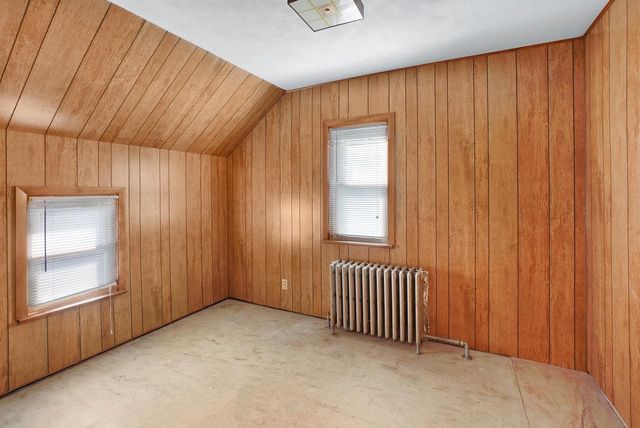 5786 River ROAD, West Bend, WI 53095