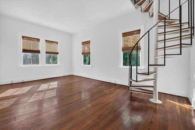 65 Vanderhorst Street Apt F, Charleston, SC 29403