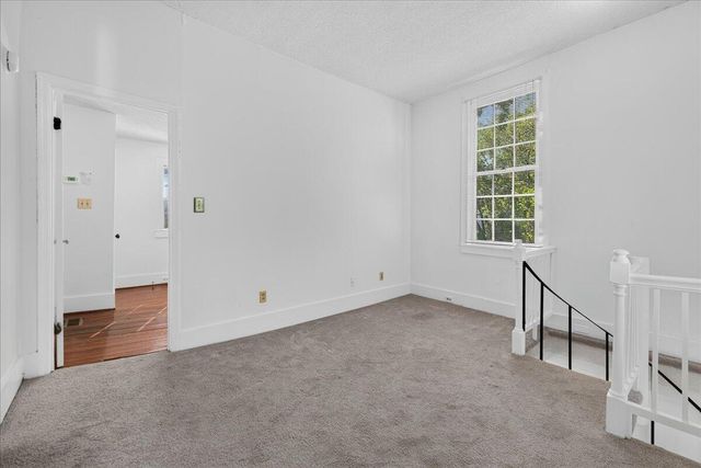 65 Vanderhorst Street Apt F, Charleston, SC 29403