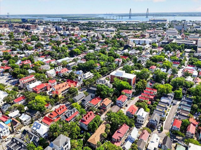 65 Vanderhorst Street Apt F, Charleston, SC 29403