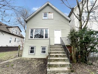 2955 E 80th Place, Chicago, IL 60617