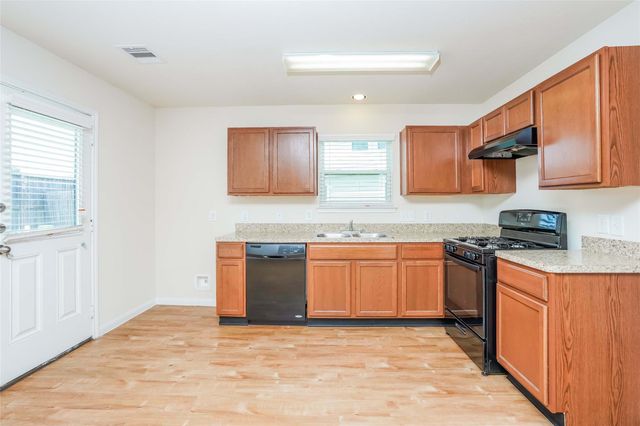 13322 Ella Ridge Lane, Houston, TX 77067