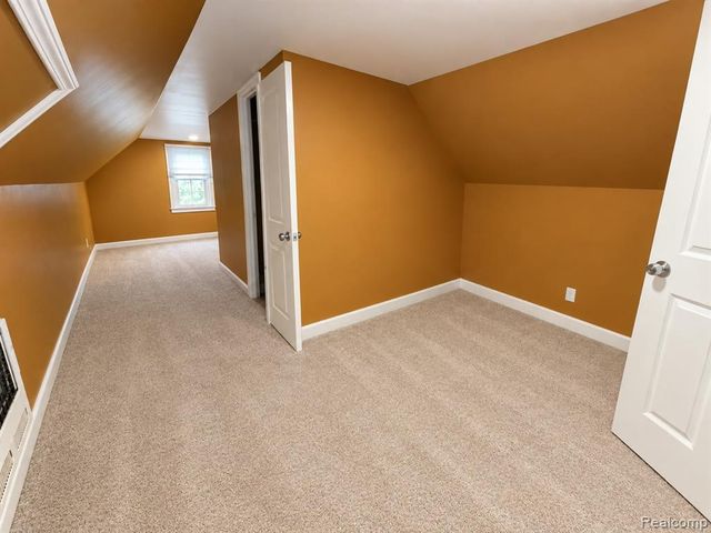 5117 Sobieski Street, Detroit, MI 48212