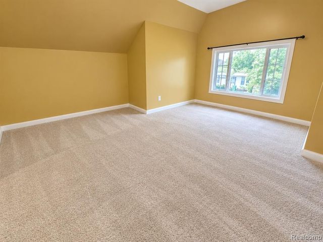 5117 Sobieski Street, Detroit, MI 48212