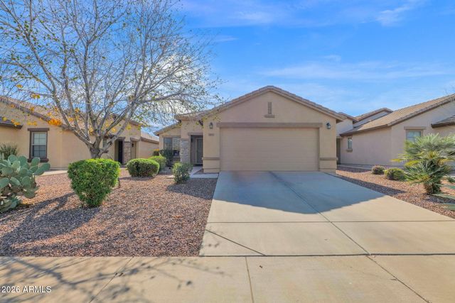 915 W DESERT SEASONS Drive, San Tan Valley, AZ 85143