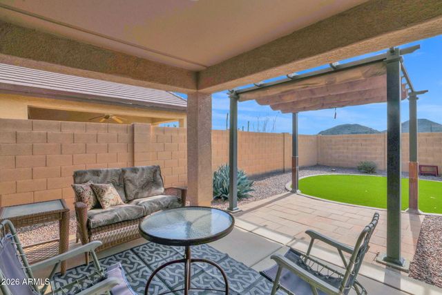 915 W DESERT SEASONS Drive, San Tan Valley, AZ 85143