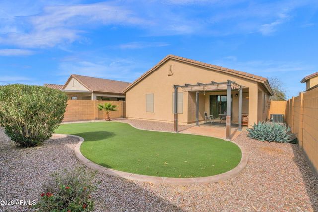 915 W DESERT SEASONS Drive, San Tan Valley, AZ 85143