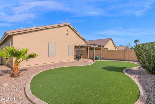 915 W DESERT SEASONS Drive, San Tan Valley, AZ 85143