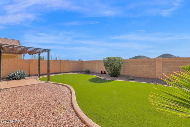 915 W DESERT SEASONS Drive, San Tan Valley, AZ 85143