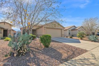 915 W DESERT SEASONS Drive, San Tan Valley, AZ 85143