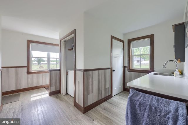 212 CEDAR DR, Leola, PA 17540