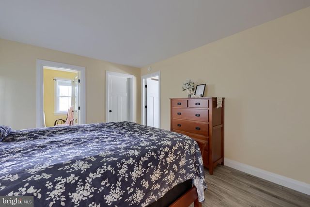 212 CEDAR DR, Leola, PA 17540