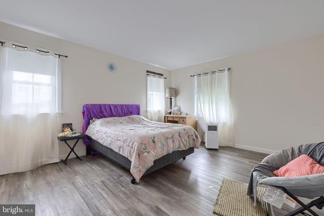 212 CEDAR DR, Leola, PA 17540