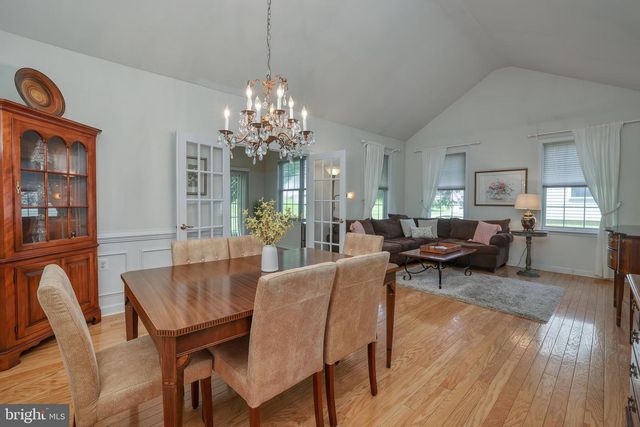 17 BLACK EYED SUSAN RD, Langhorne, PA 19047