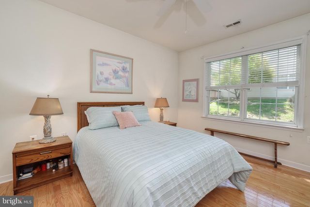 17 BLACK EYED SUSAN RD, Langhorne, PA 19047