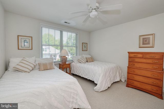 17 BLACK EYED SUSAN RD, Langhorne, PA 19047