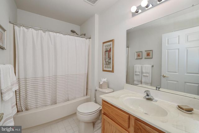17 BLACK EYED SUSAN RD, Langhorne, PA 19047