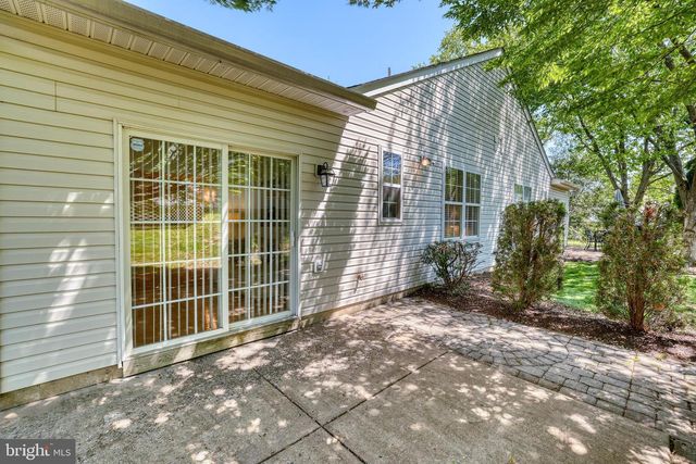 17 BLACK EYED SUSAN RD, Langhorne, PA 19047