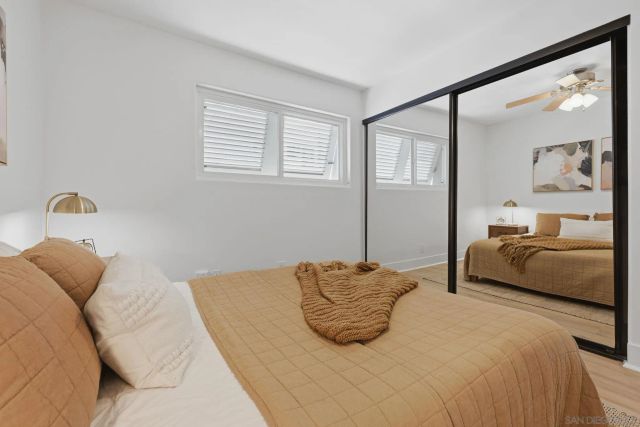 4013 Crown Point 2, San Diego, CA 92109