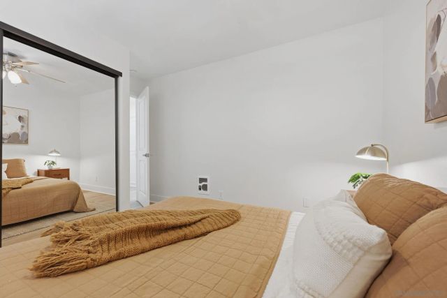 4013 Crown Point 2, San Diego, CA 92109
