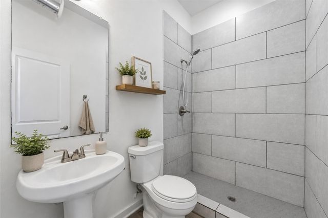 2516 Cleburne Street, Houston, TX 77004
