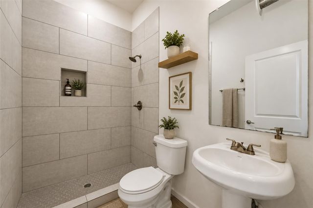 2516 Cleburne Street, Houston, TX 77004