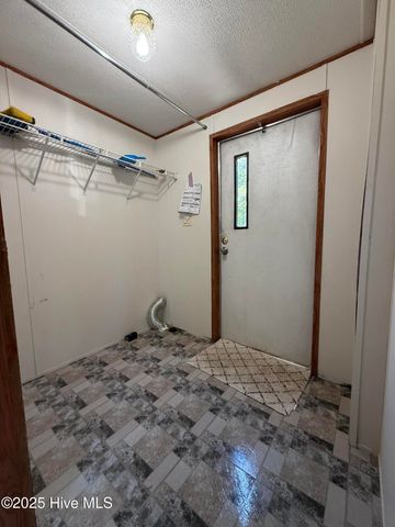 1098 Dewey Hardison Road, Williamston, NC 27892