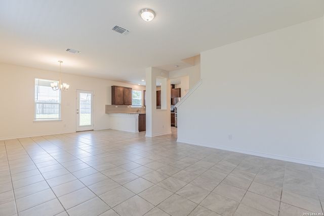 4660 VIA SONOMA TRL, Converse, TX 78109