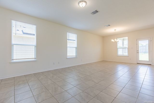 4660 VIA SONOMA TRL, Converse, TX 78109