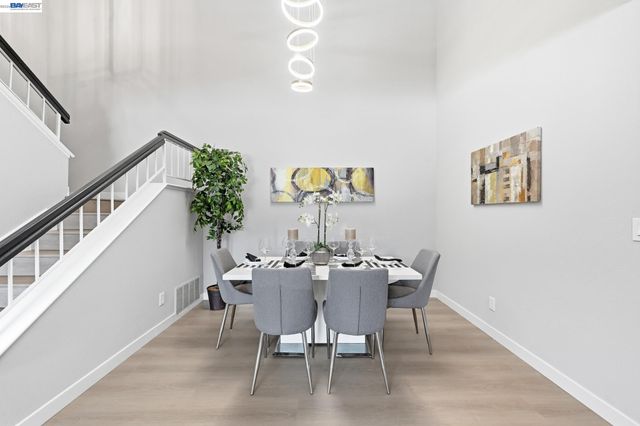 678 Saddleback Ter, Fremont, CA 94536