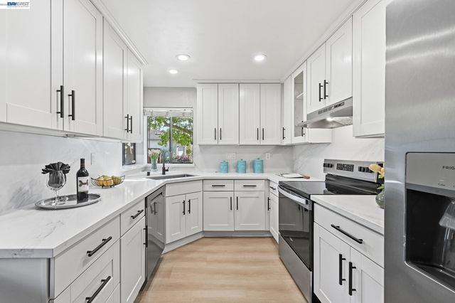 678 Saddleback Ter, Fremont, CA 94536