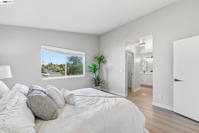 678 Saddleback Ter, Fremont, CA 94536