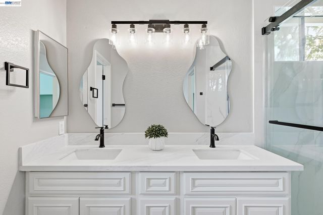 678 Saddleback Ter, Fremont, CA 94536