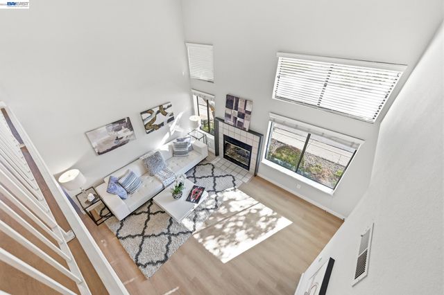 678 Saddleback Ter, Fremont, CA 94536