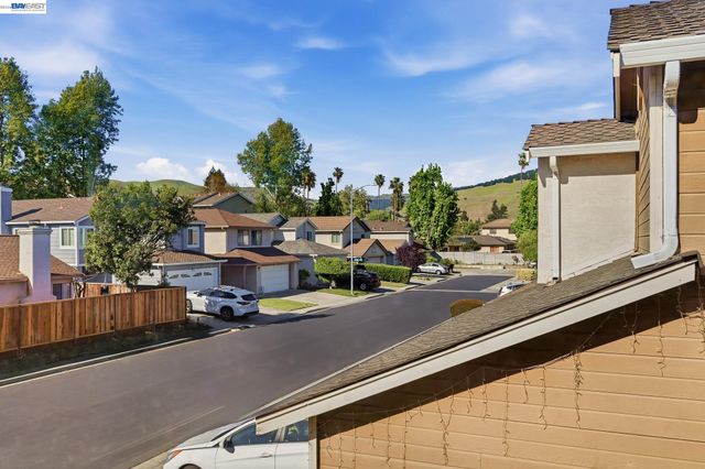 678 Saddleback Ter, Fremont, CA 94536