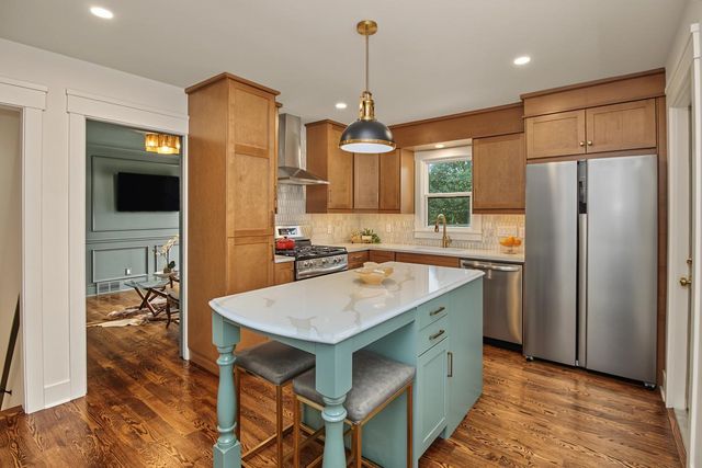 4625 Valley View Road, Edina, MN 55424
