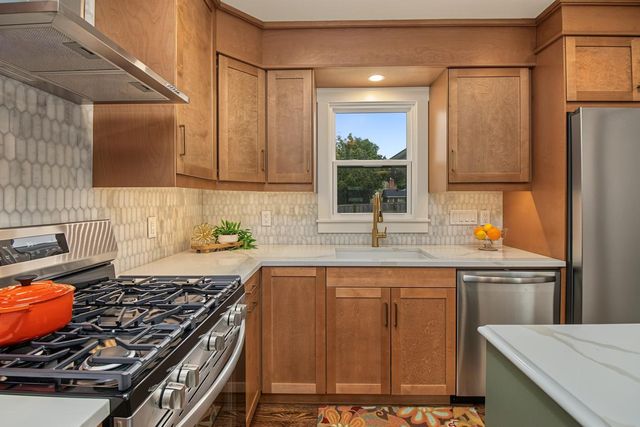 4625 Valley View Road, Edina, MN 55424